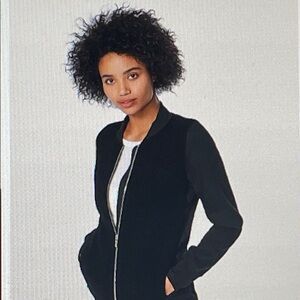 LuLulemon Stand Out Sherpa Women's Black Bomber Jacket Size 12